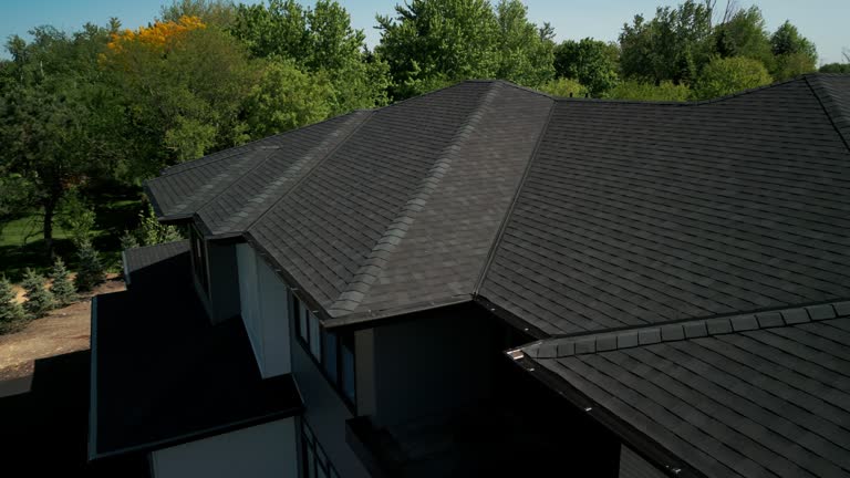 Best Roof Maintenance and Cleaning  in West Pasco, WA